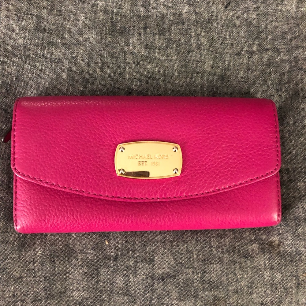 Michael kors wallet